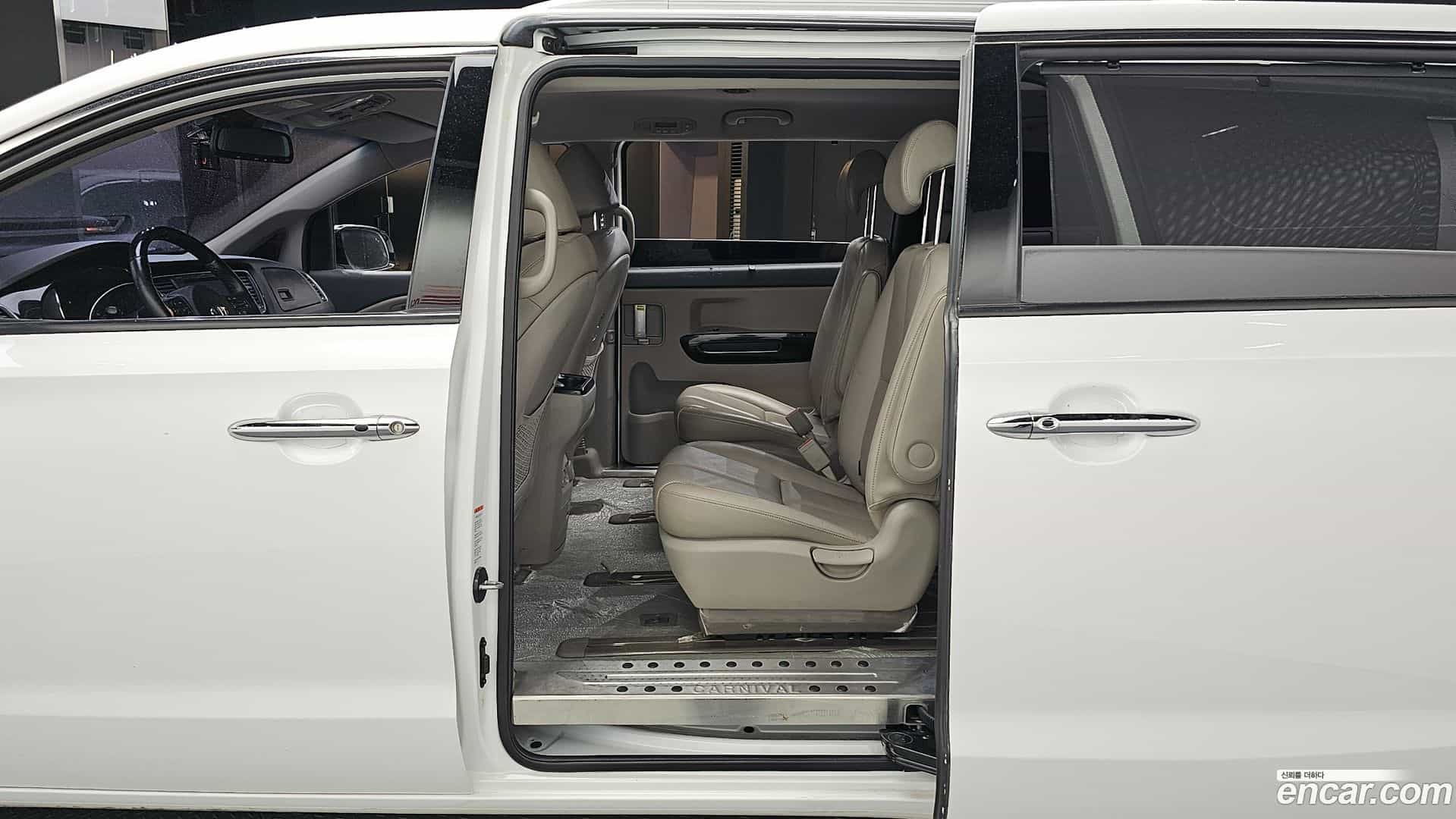 Canival Kia 2018.3-OPTION-016