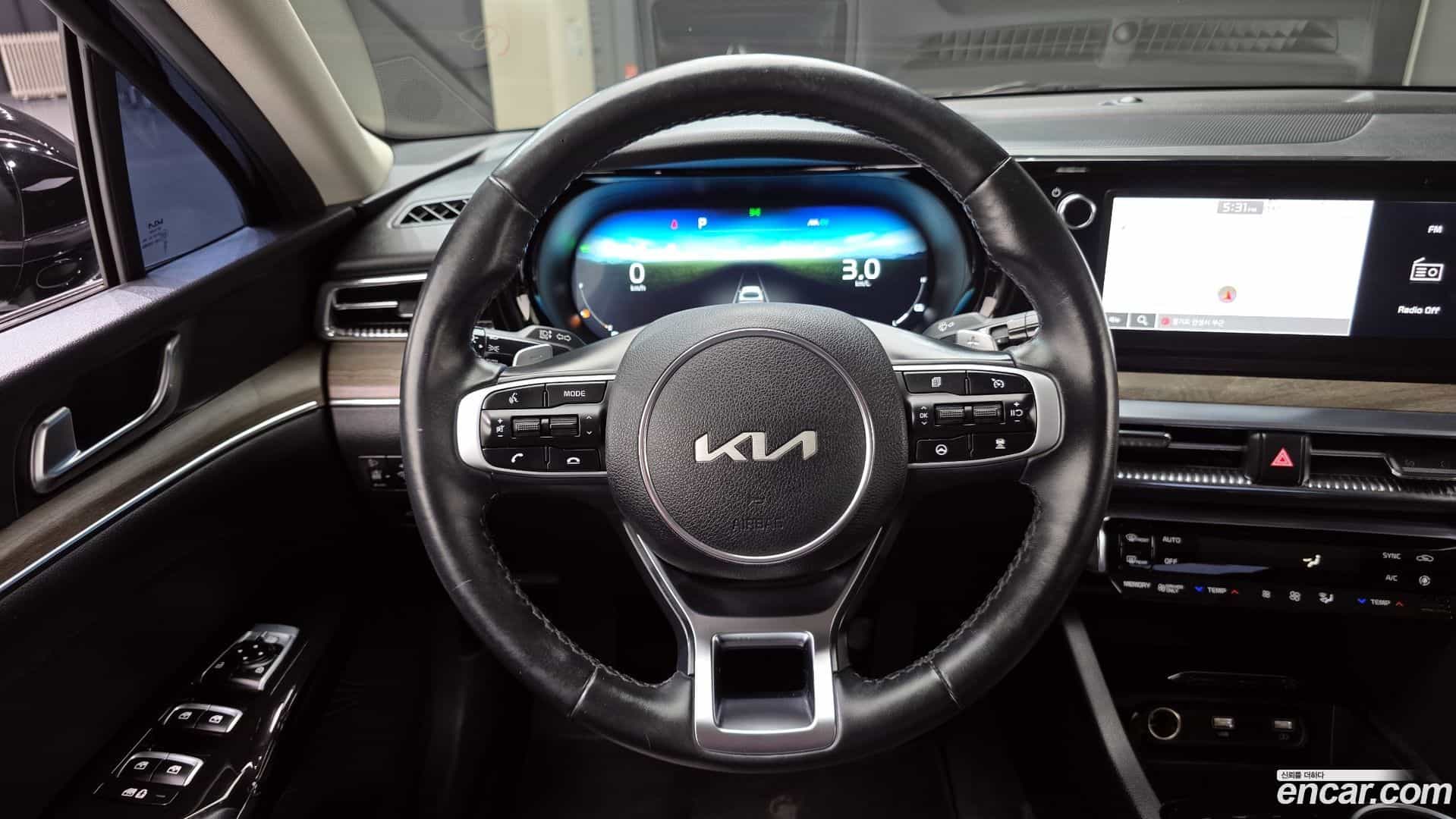 K5 Kia 2023.2-OPTION-017