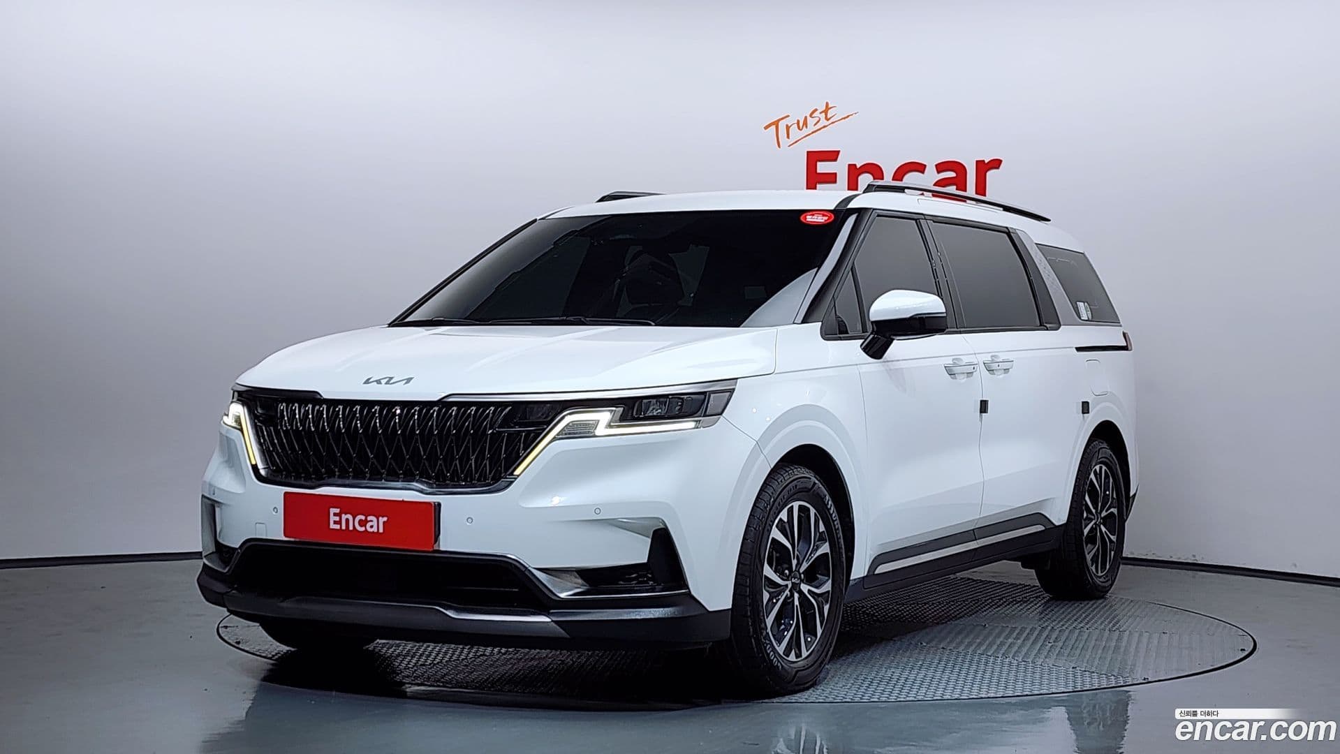 Main__Slider__Photo:Canival Kia 2022.0-0