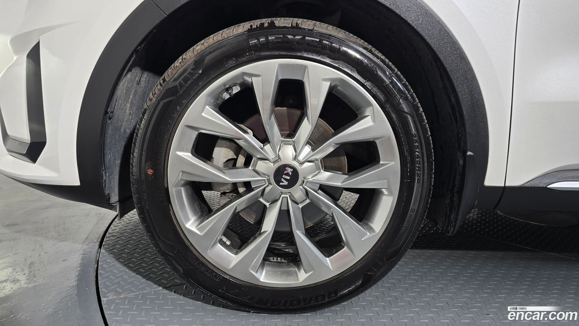 Main__Slider__Photo:Sorento Kia 2020.9-4