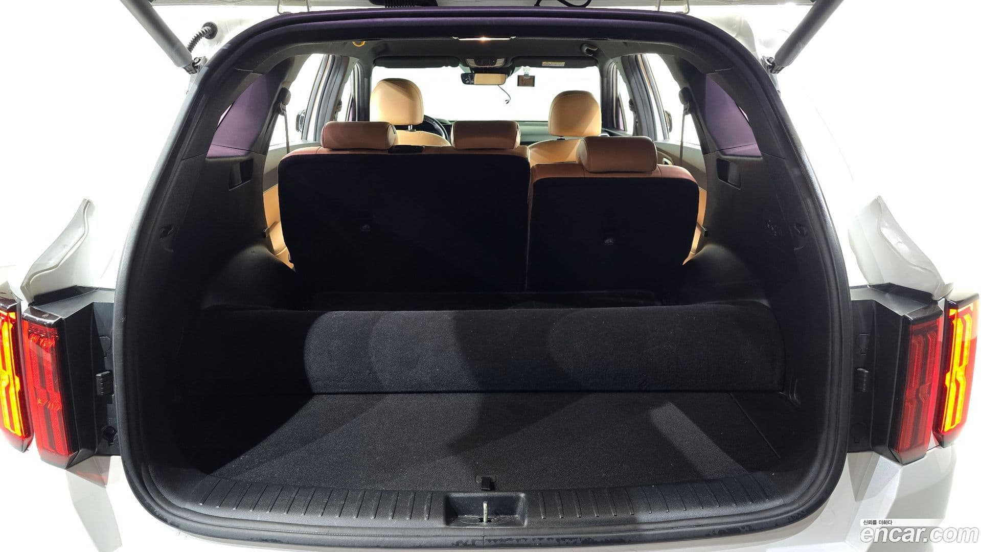 Main__Slider__Photo:Sorento Kia 2020.9-19