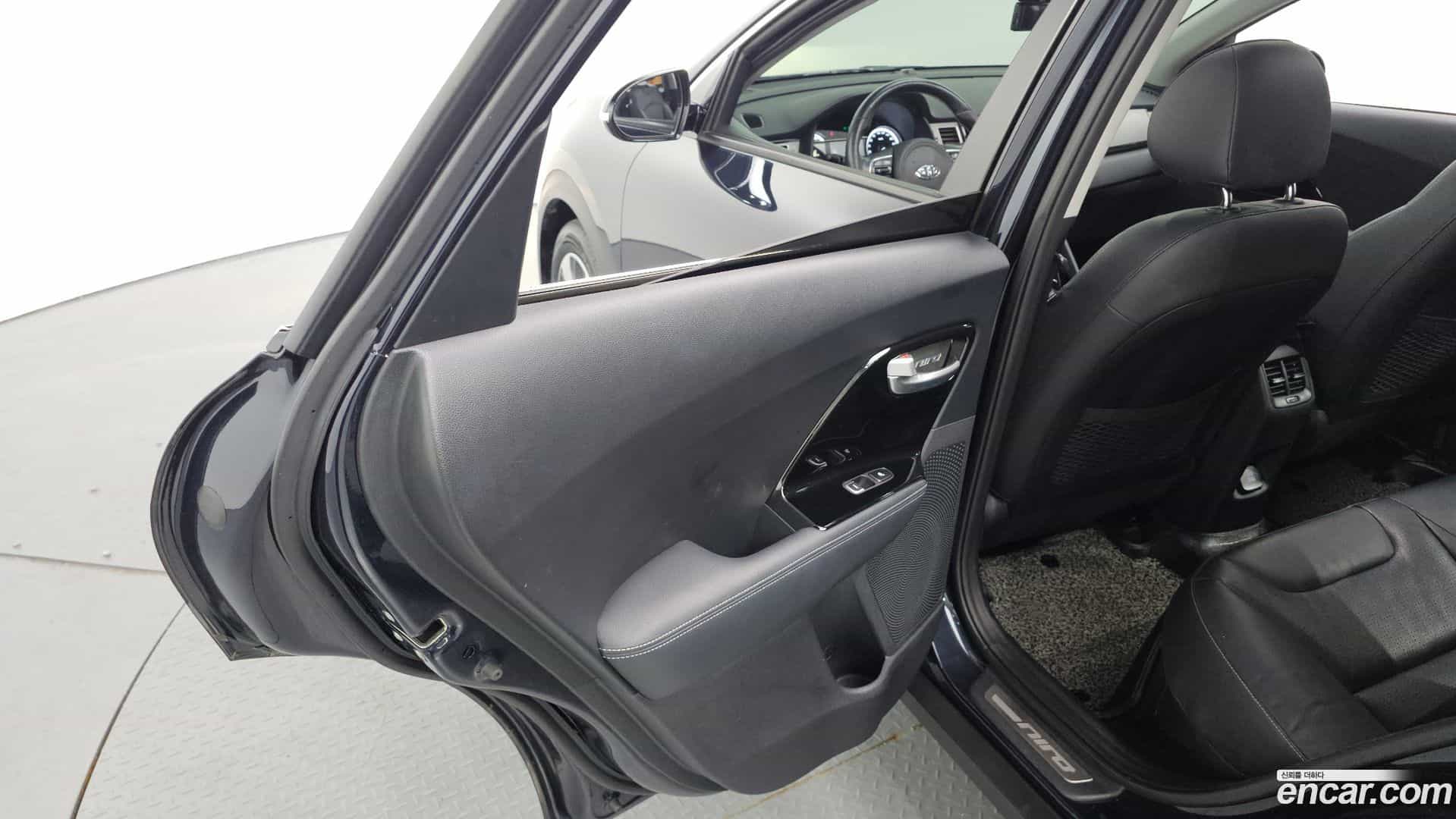 Niro Kia 2016.9-INNER-035