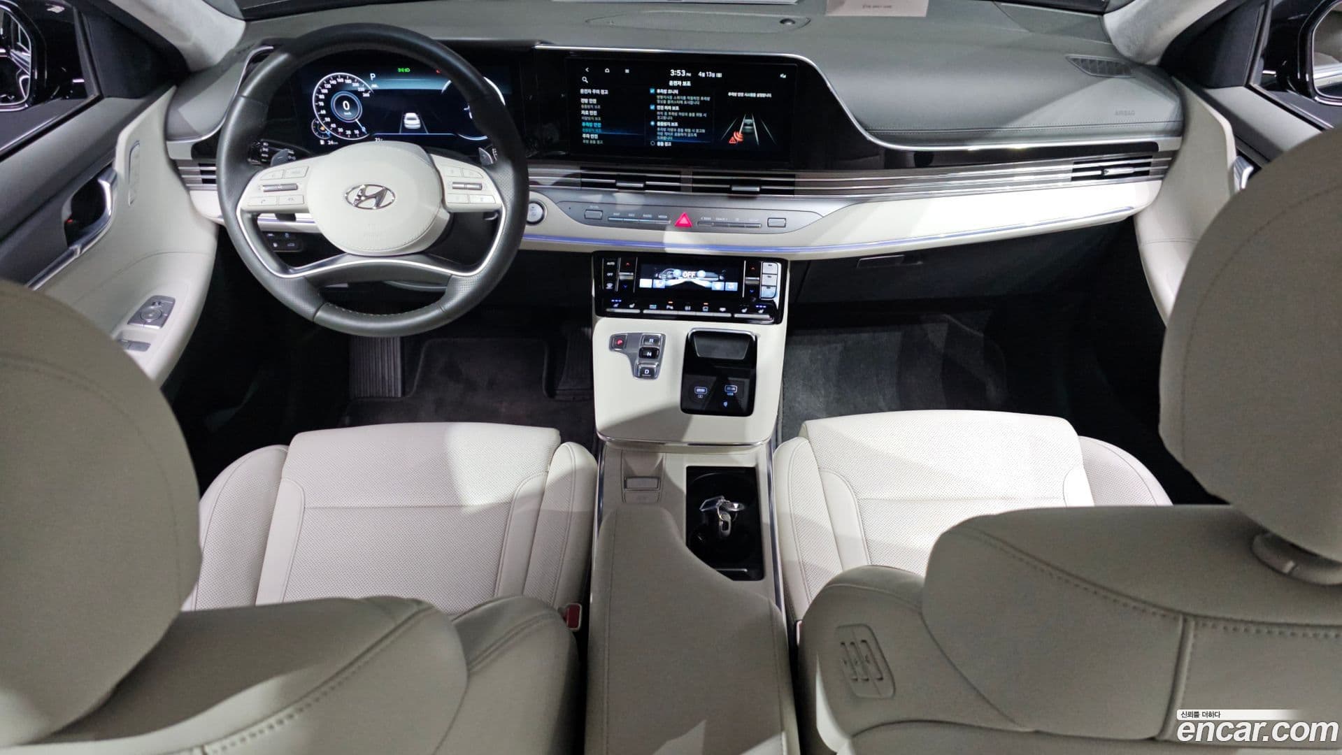 Main__Slider__Photo:Grandeur Hyundai 2022.6-6