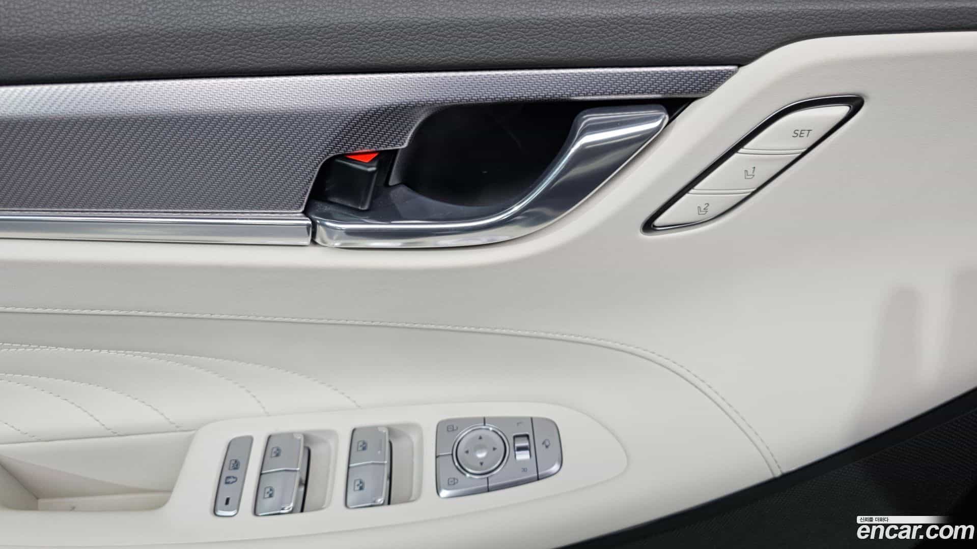Grandeur Hyundai 2022.6-OPTION-040