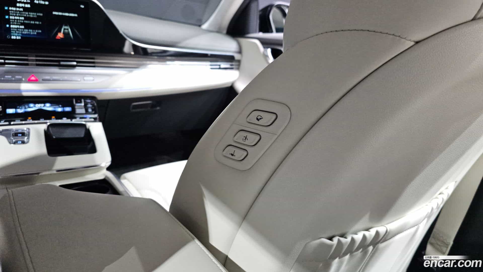 Grandeur Hyundai 2022.6-OPTION-043