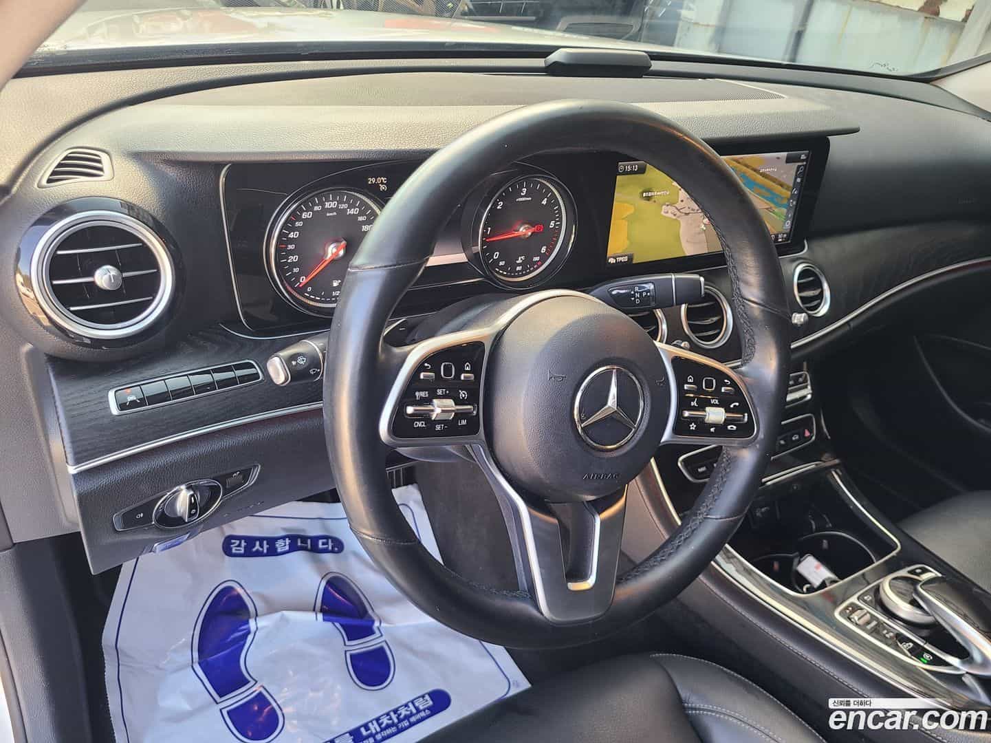 E-Class Mercedes-Benz 2019.8-INNER-010