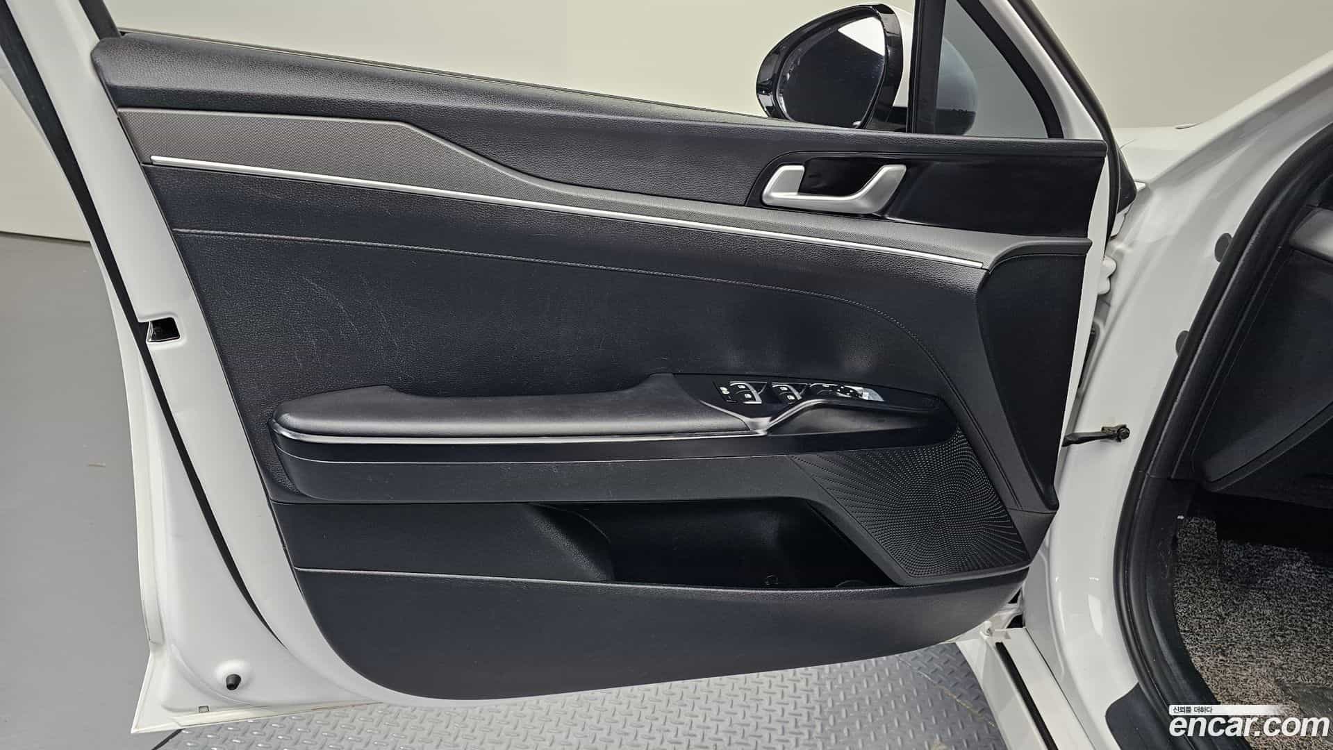 K5 Kia 2023.0-INNER-034