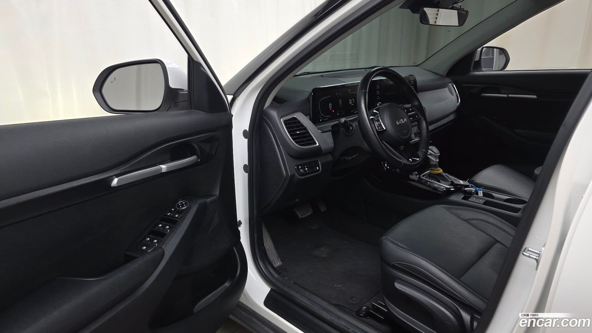 Main__Slider__Photo:Seltos Kia 2023.4-9