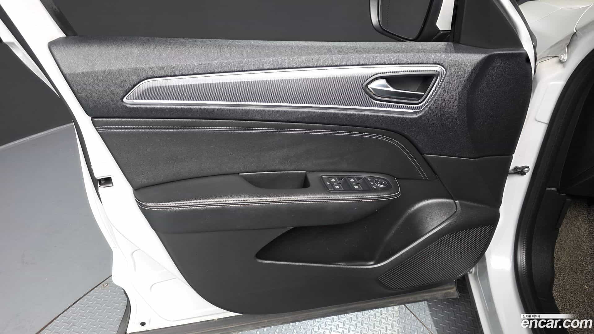 XM3 Renault Korea 2020.11-INNER-034