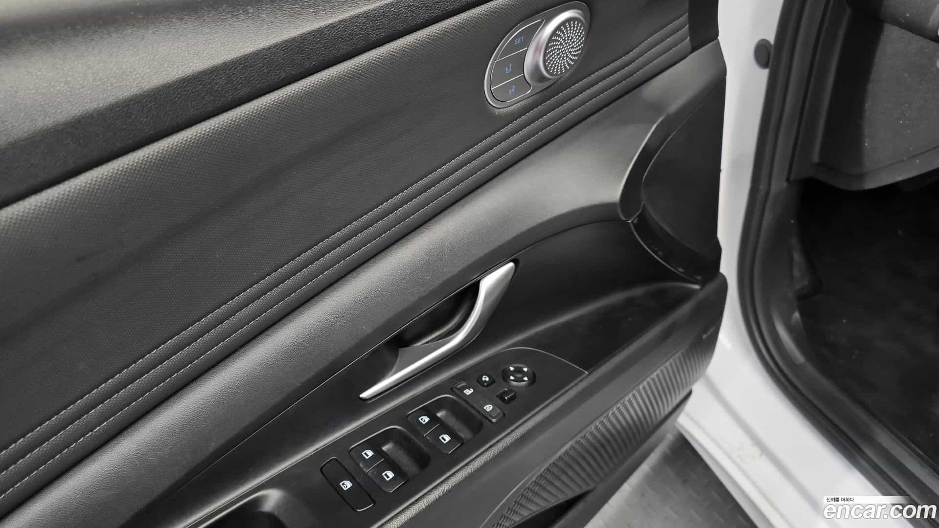 AVANTE Hyundai 2020.4-OPTION-045