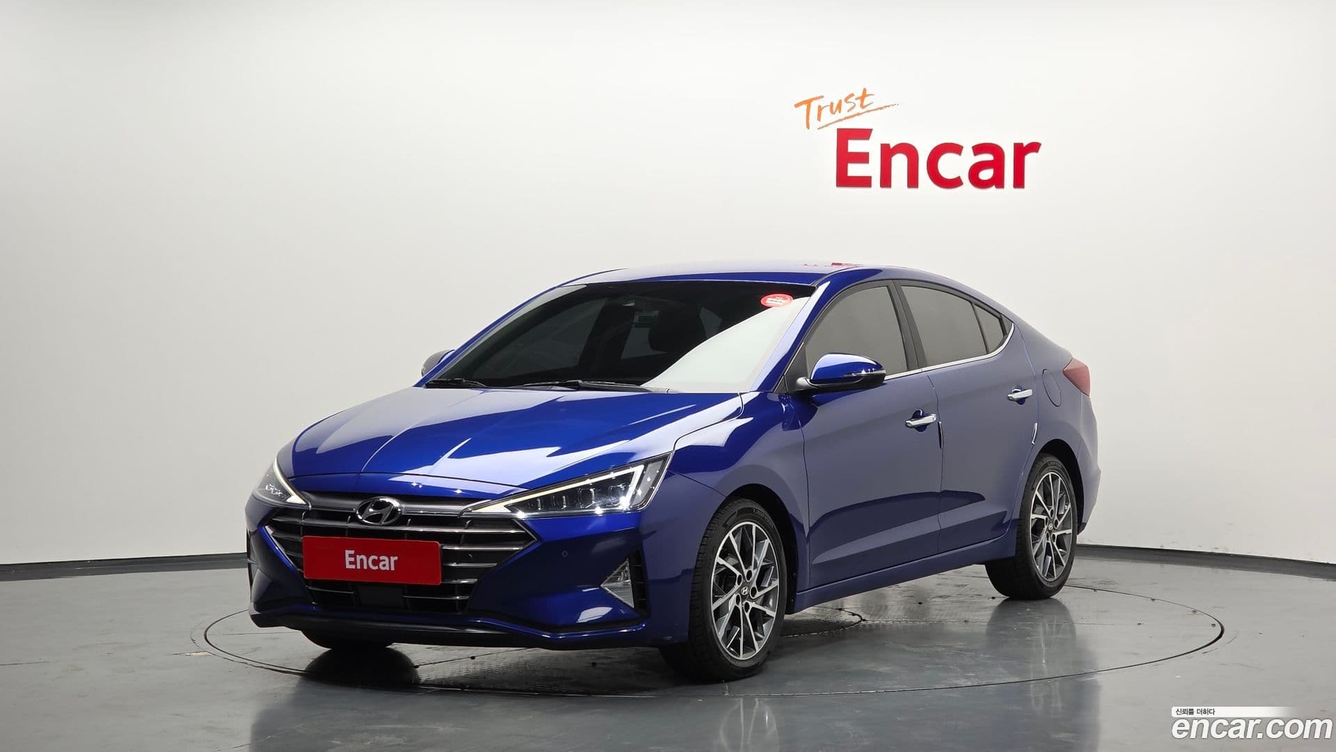 Main__Slider__Photo:AVANTE Hyundai 2018.8-0