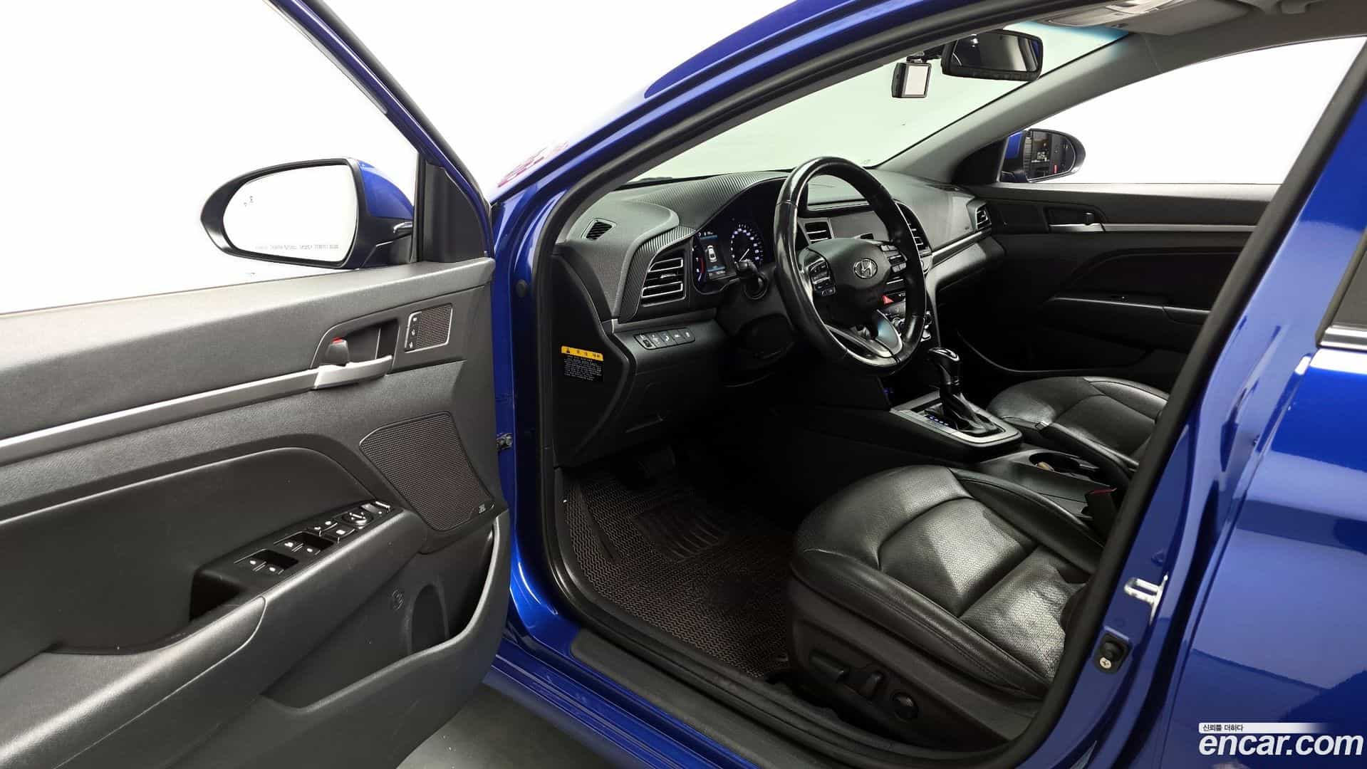 AVANTE Hyundai 2018.8-INNER-010