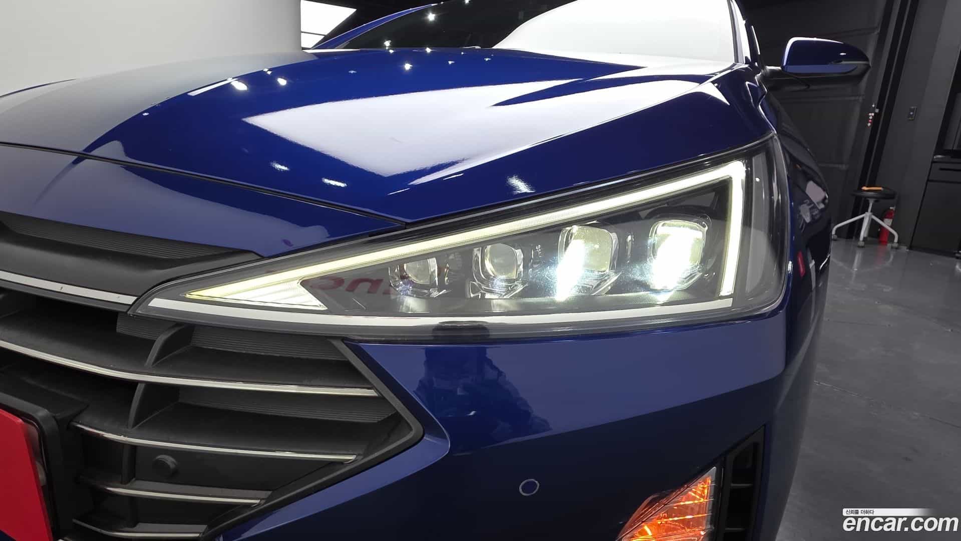 AVANTE Hyundai 2018.8-OUTER-032