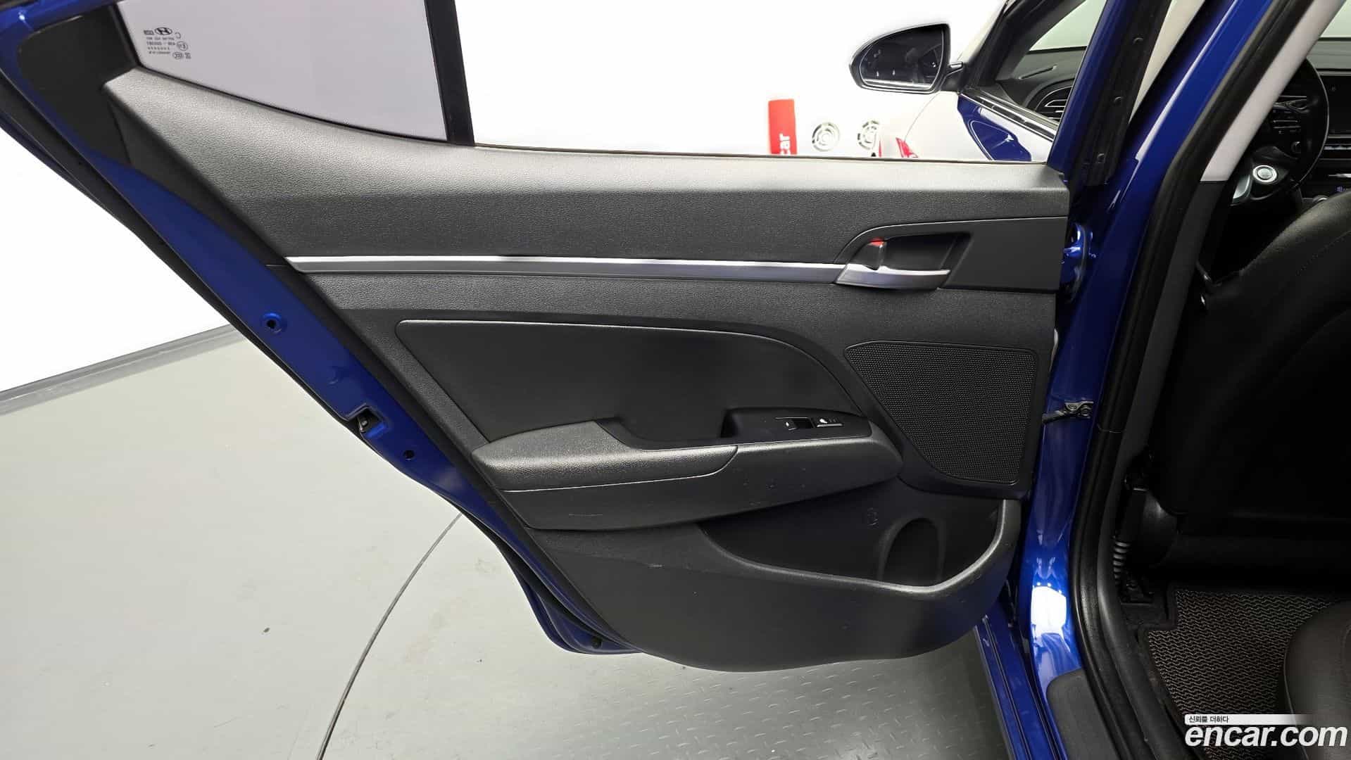 AVANTE Hyundai 2018.8-INNER-034