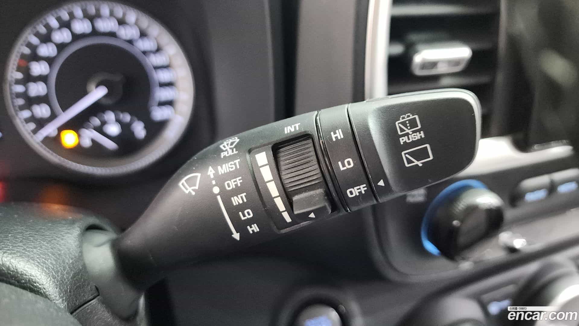 Venue Hyundai 2019.10-OPTION-048