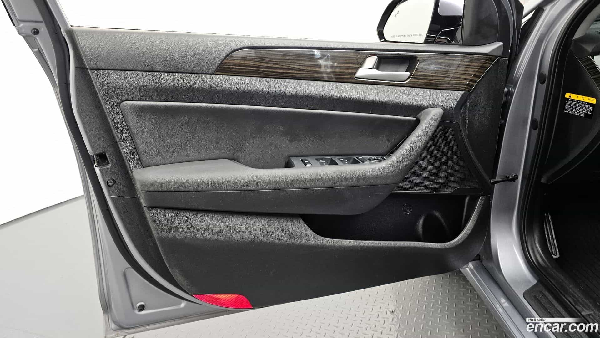 Sonata Hyundai 2016.0-INNER-034