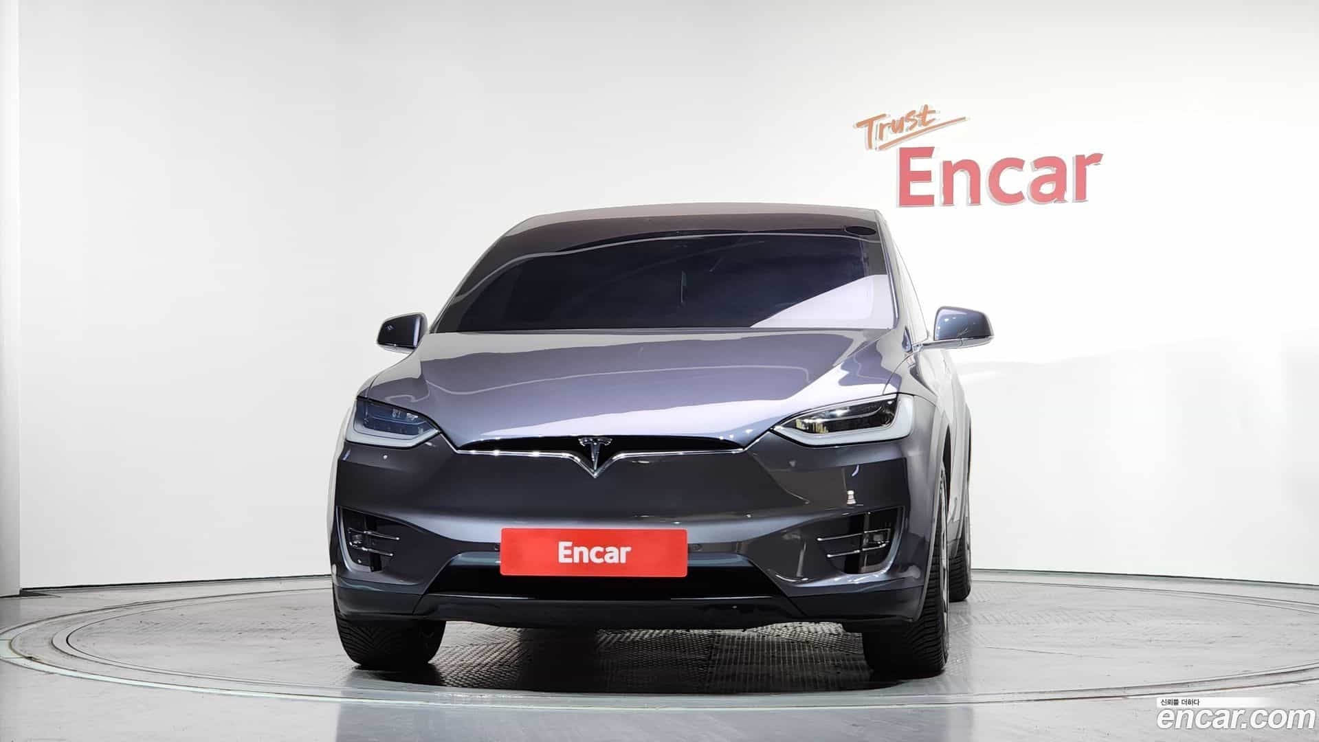Model X Tesla 2020.11-OUTER-003