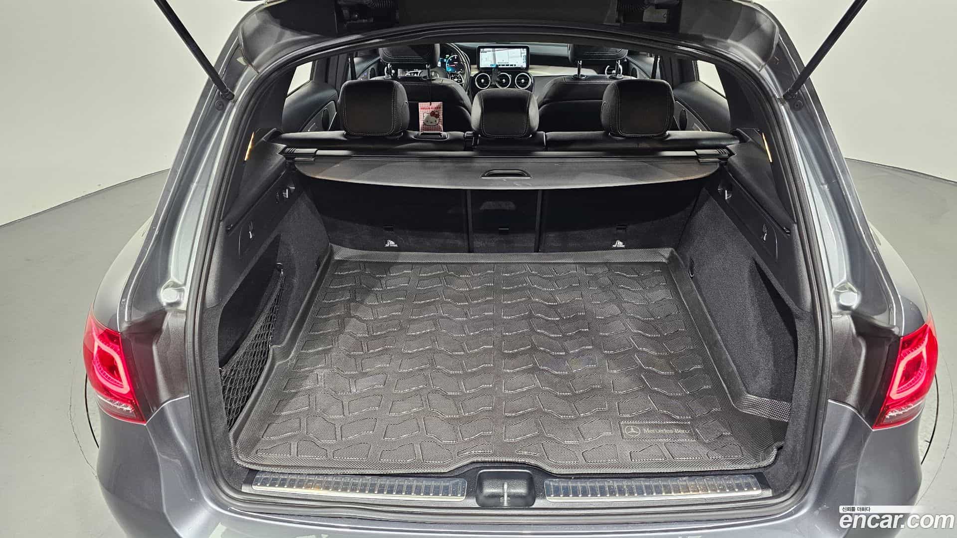 GLC-Class Mercedes-Benz 2020.10-OPTION-042