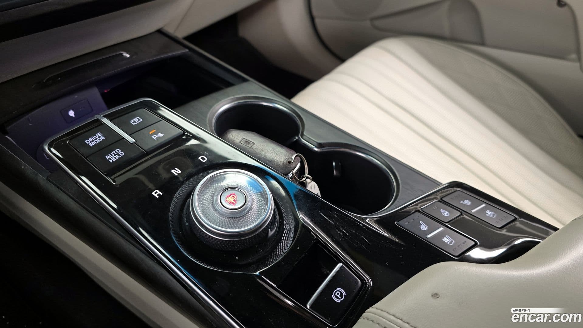 Main__Slider__Photo:K8 Kia 2021.10-8