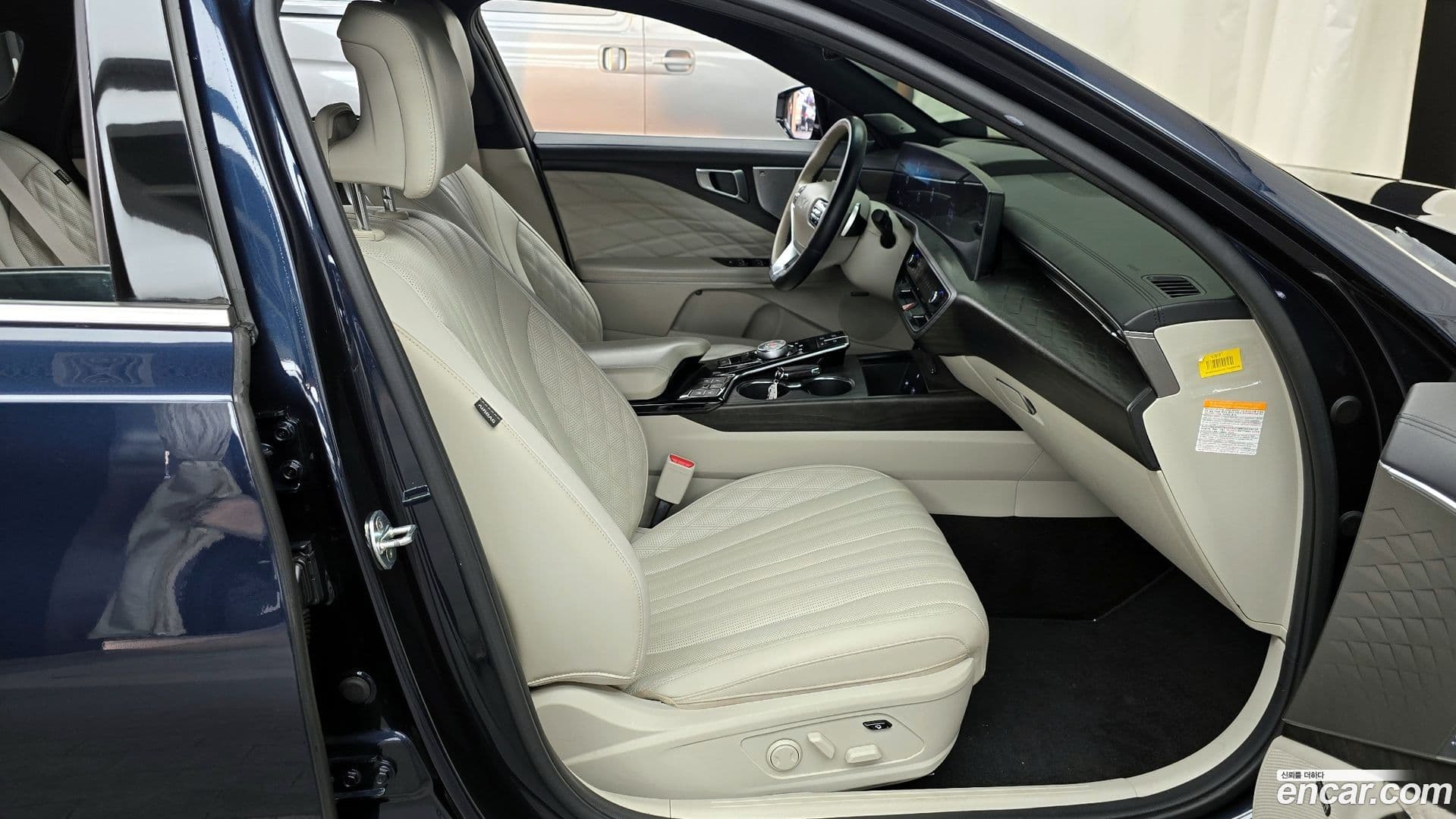 Main__Slider__Photo:K8 Kia 2021.10-11