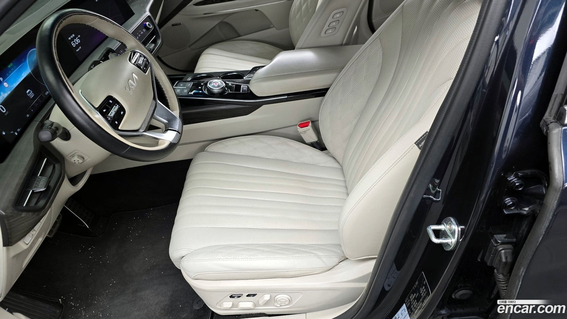 Main__Slider__Photo:K8 Kia 2021.10-26