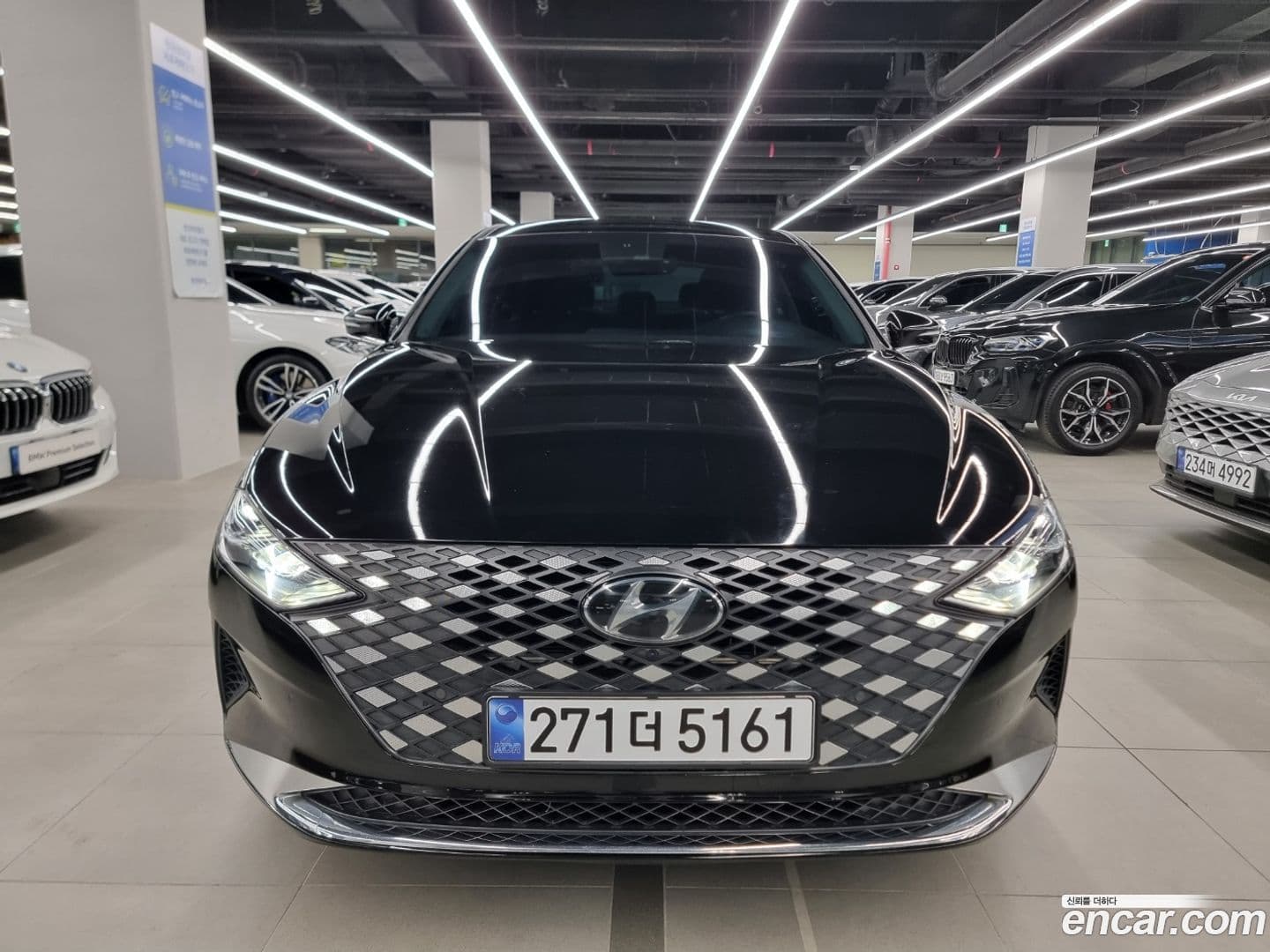 Main__Slider__Photo:Grandeur Hyundai 2022.0-0