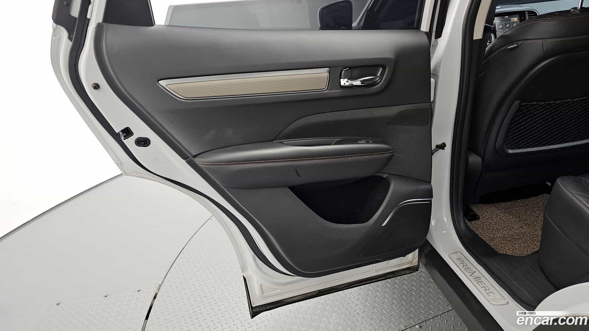 QM6 Renault Korea 2019.9-INNER-035