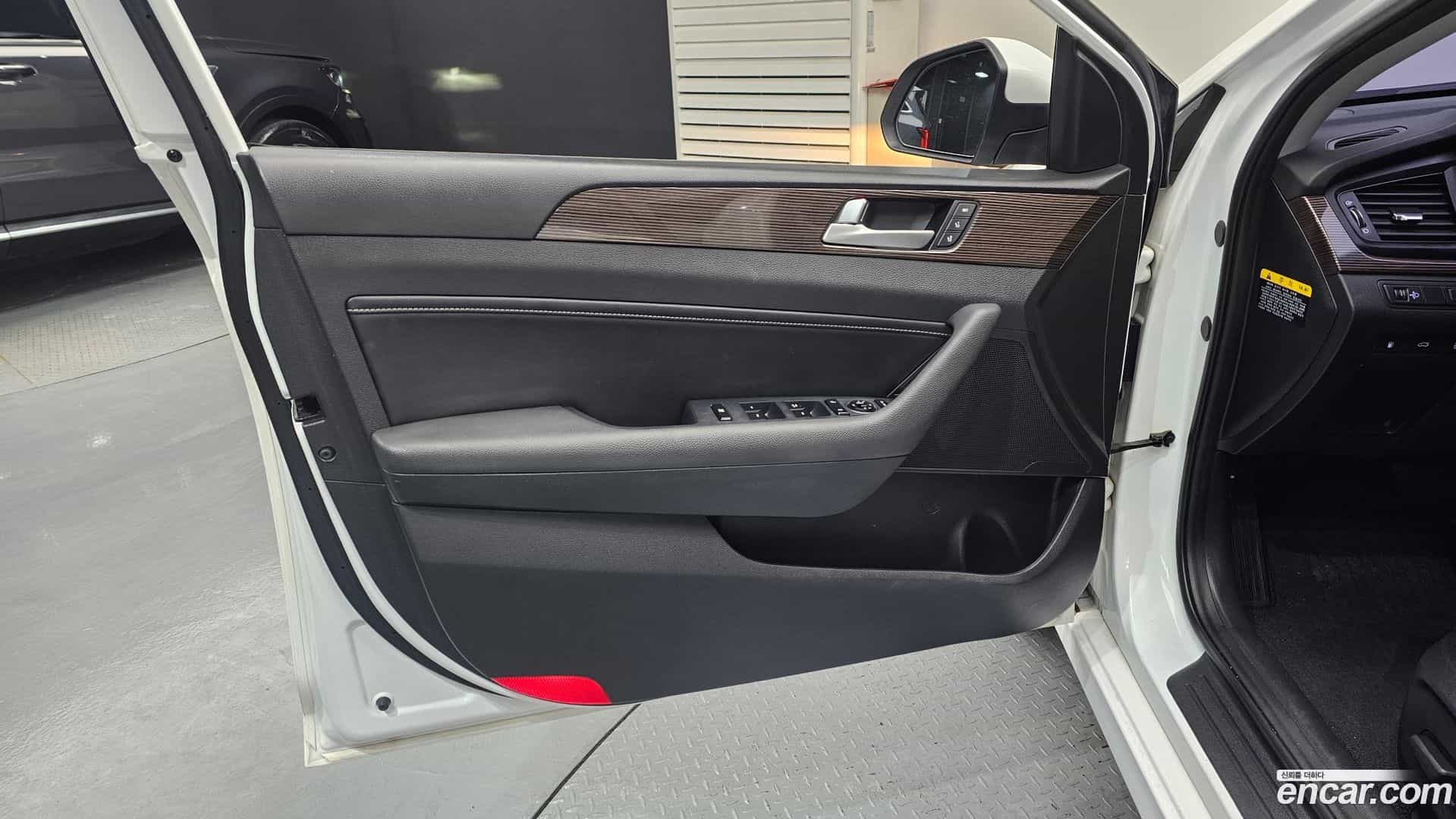 Sonata Hyundai 2017.4-INNER-034
