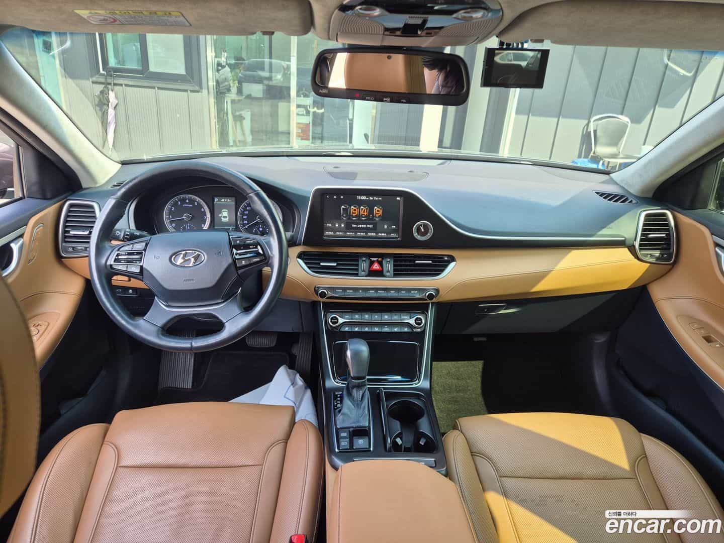 Grandeur Hyundai 2017.3-INNER-009