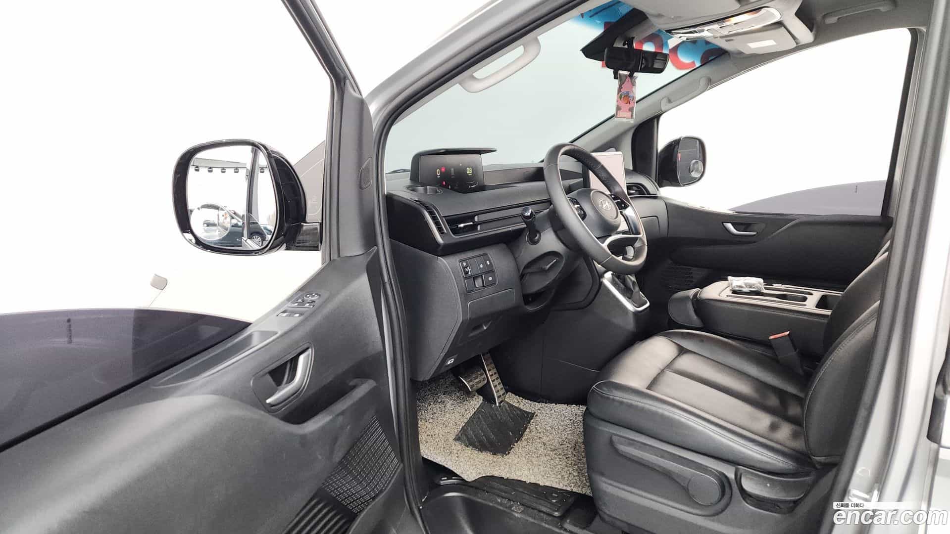 Staria Hyundai 2022.8-INNER-010