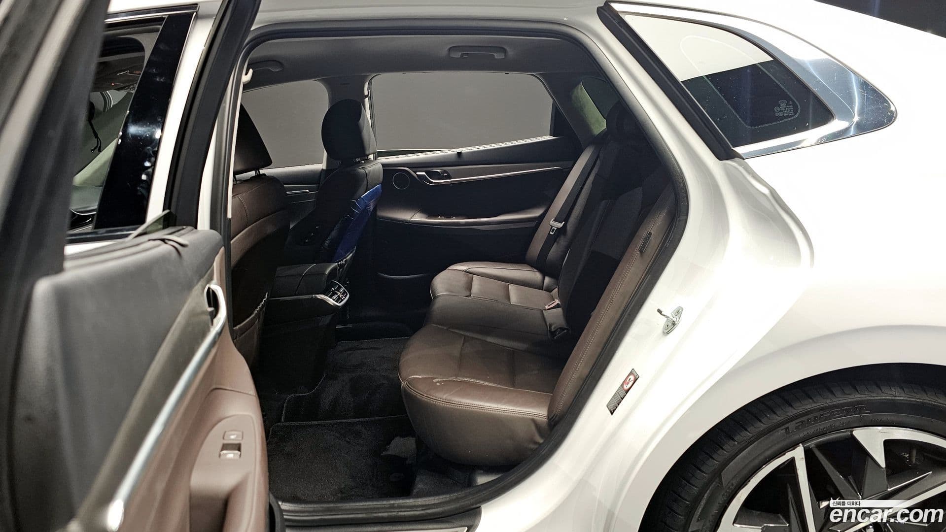 Main__Slider__Photo:Grandeur Hyundai 2022.3-10