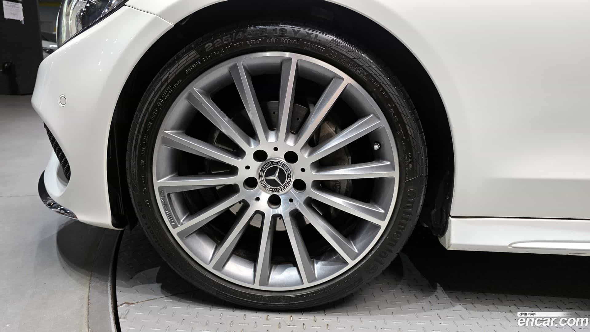 C-Class Mercedes-Benz 2018.3-OUTER-005