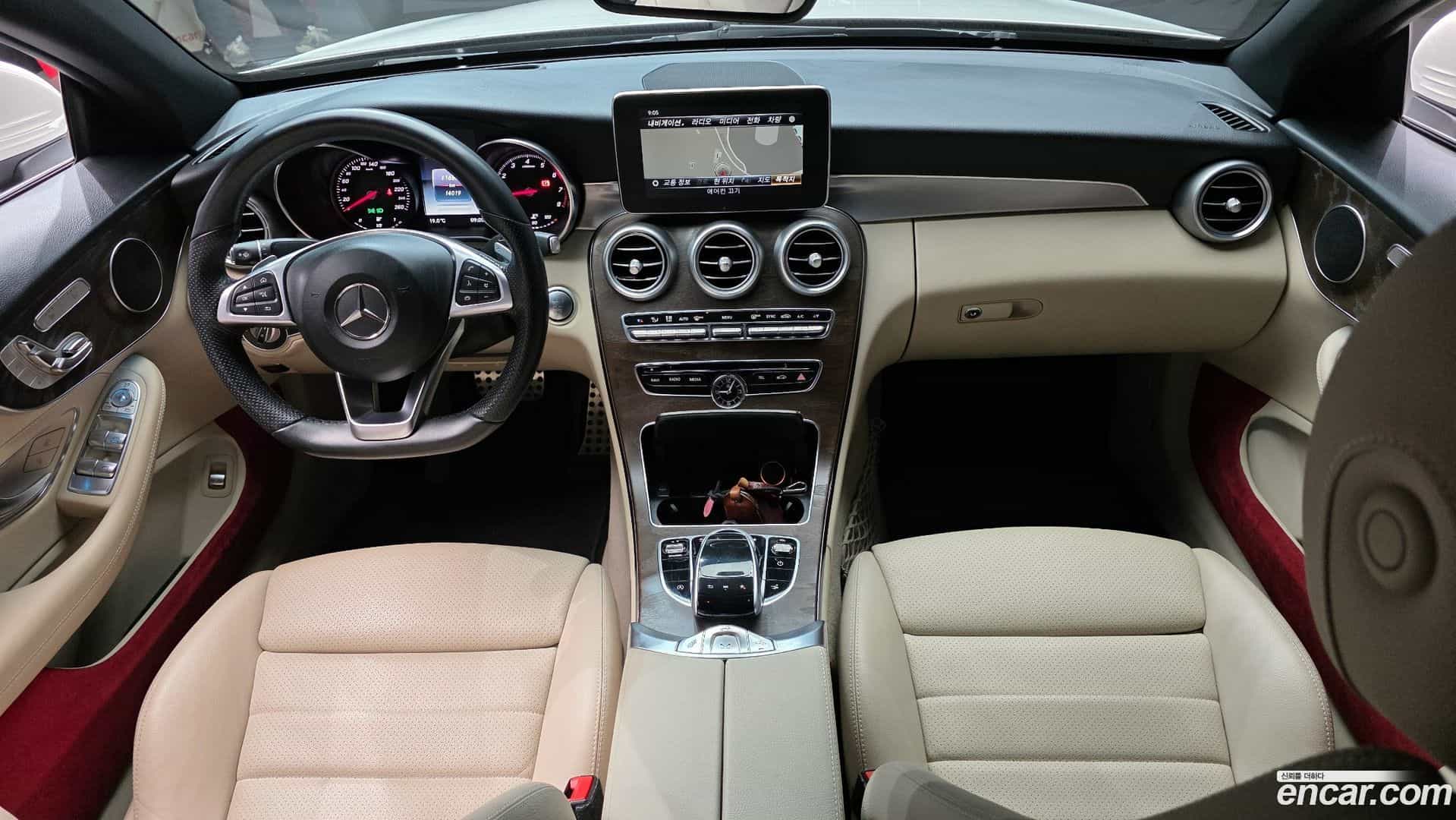 C-Class Mercedes-Benz 2018.3-INNER-007