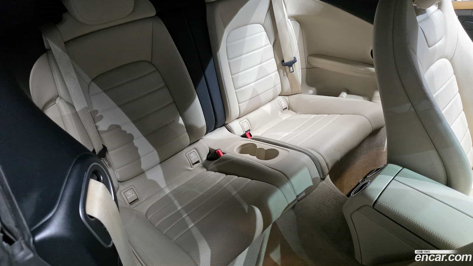 C-Class Mercedes-Benz 2018.3-OPTION-016