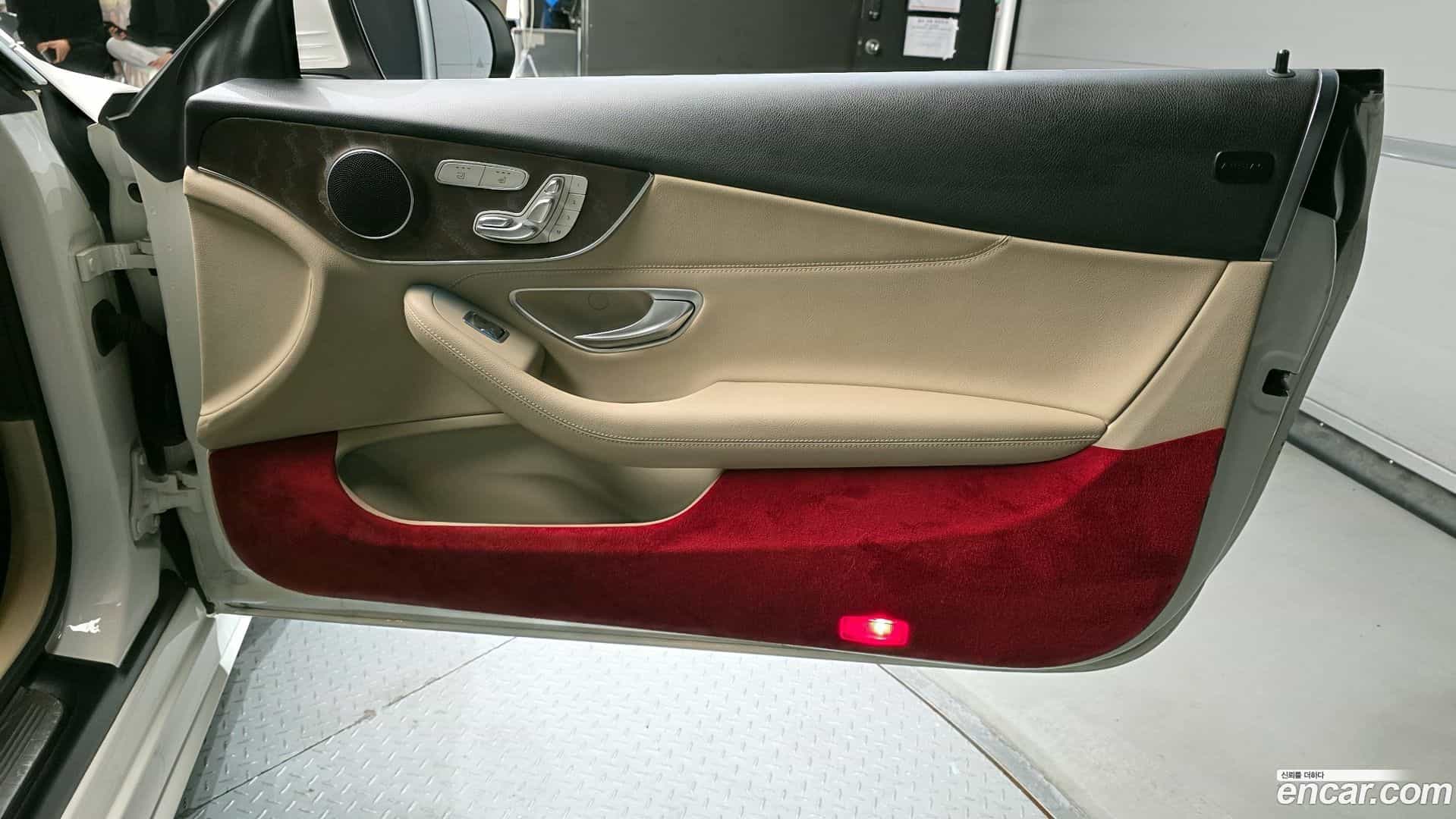 C-Class Mercedes-Benz 2018.3-INNER-034