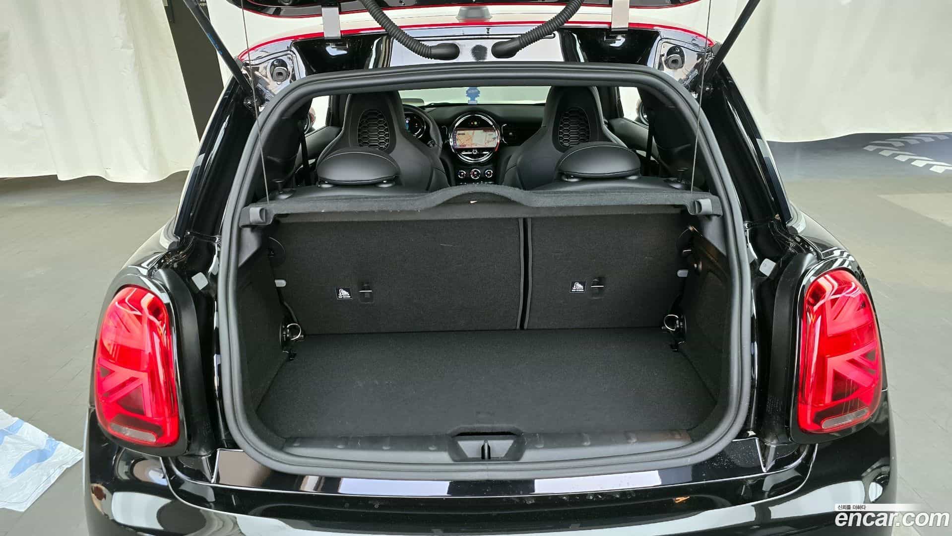 Cooper Mini 2022.3-OPTION-024