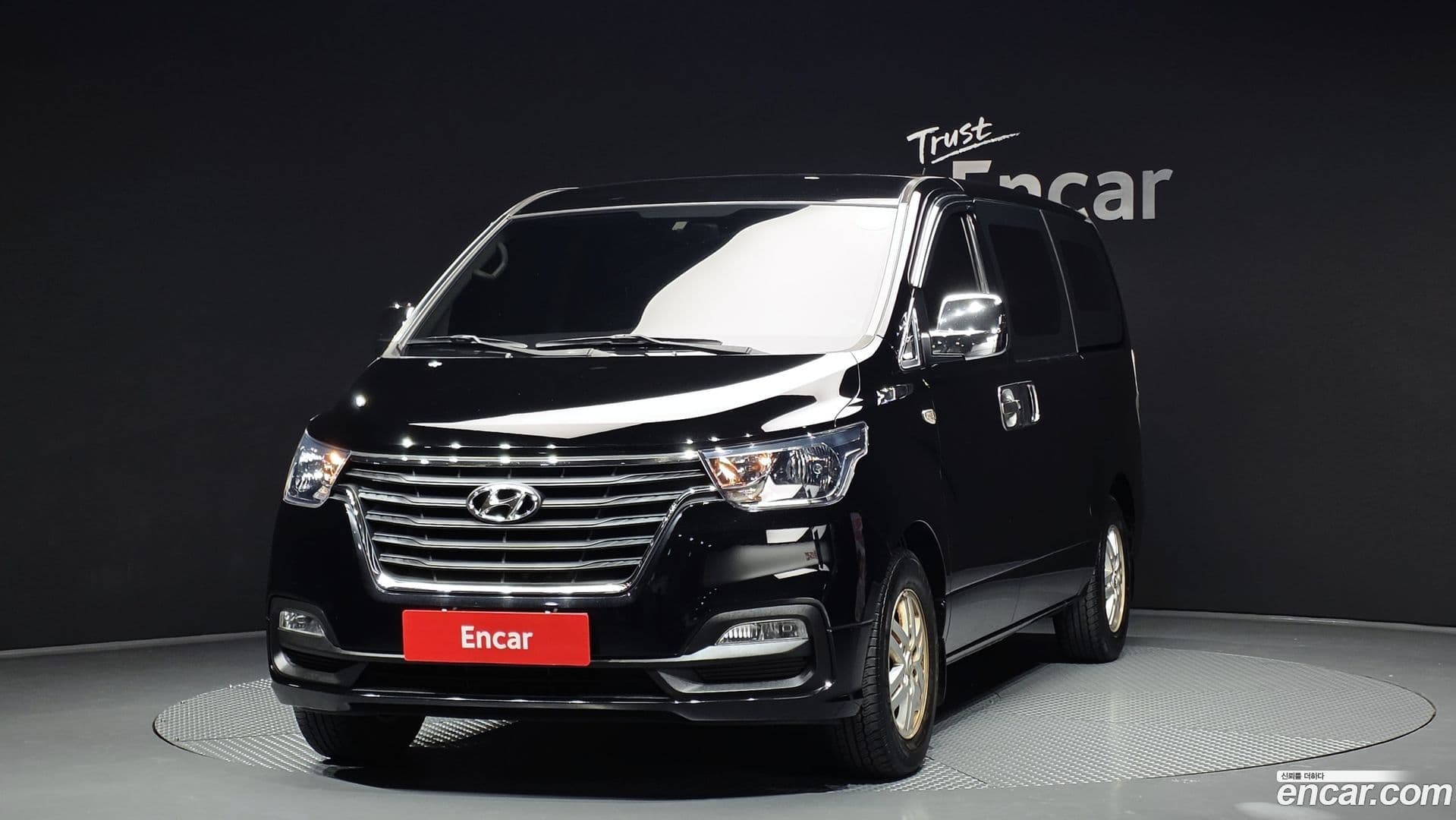 Main__Slider__Photo:Starex Hyundai 2018.2-0