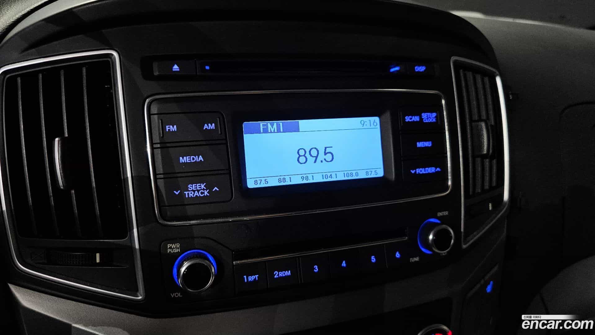 Starex Hyundai 2018.2-OPTION-022