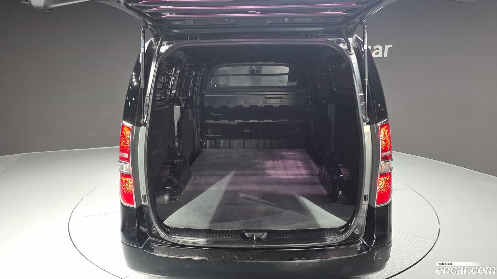 Starex Hyundai 2018.2-OPTION-024