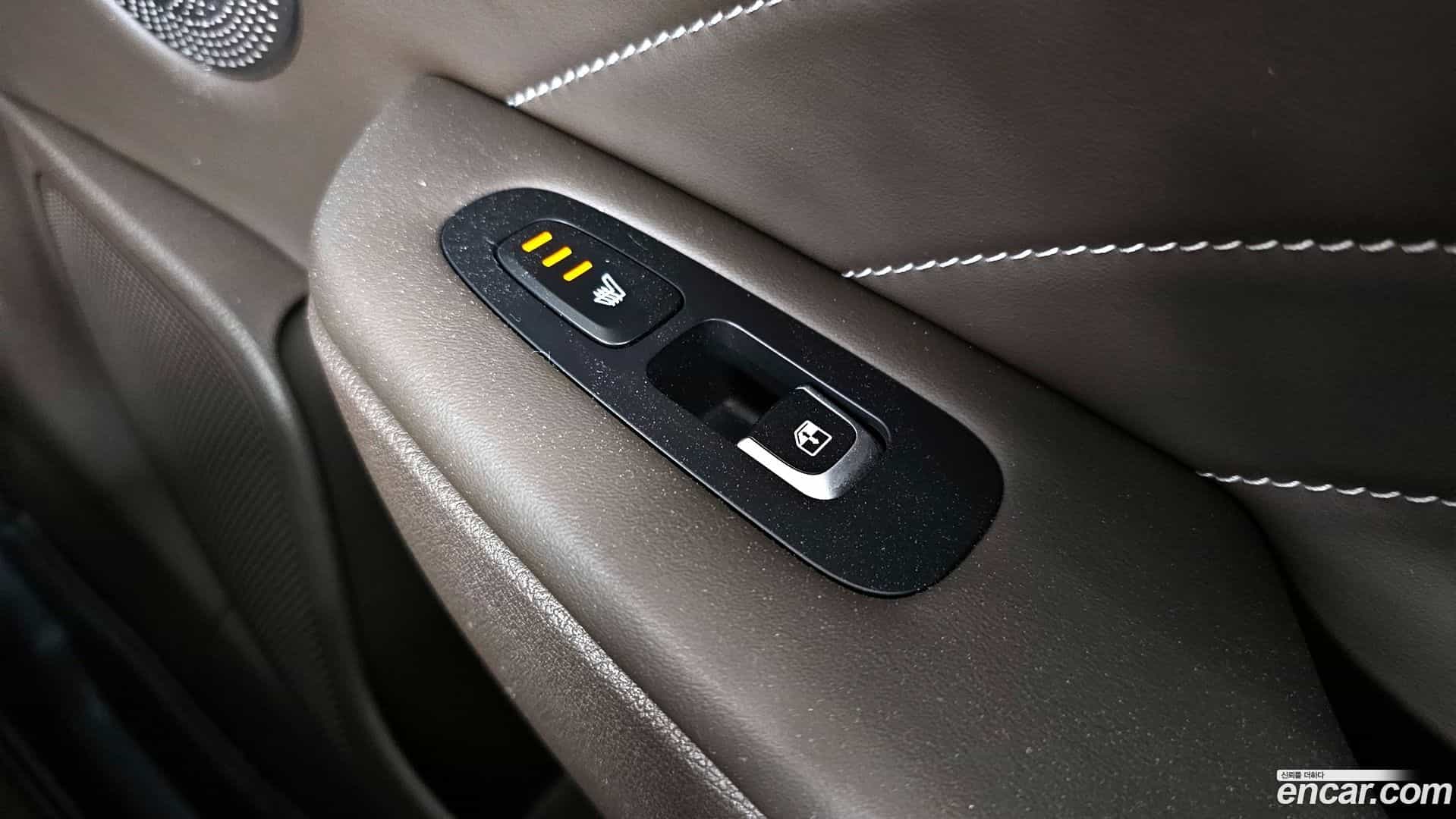 Stinger Kia 2021.11-OPTION-023