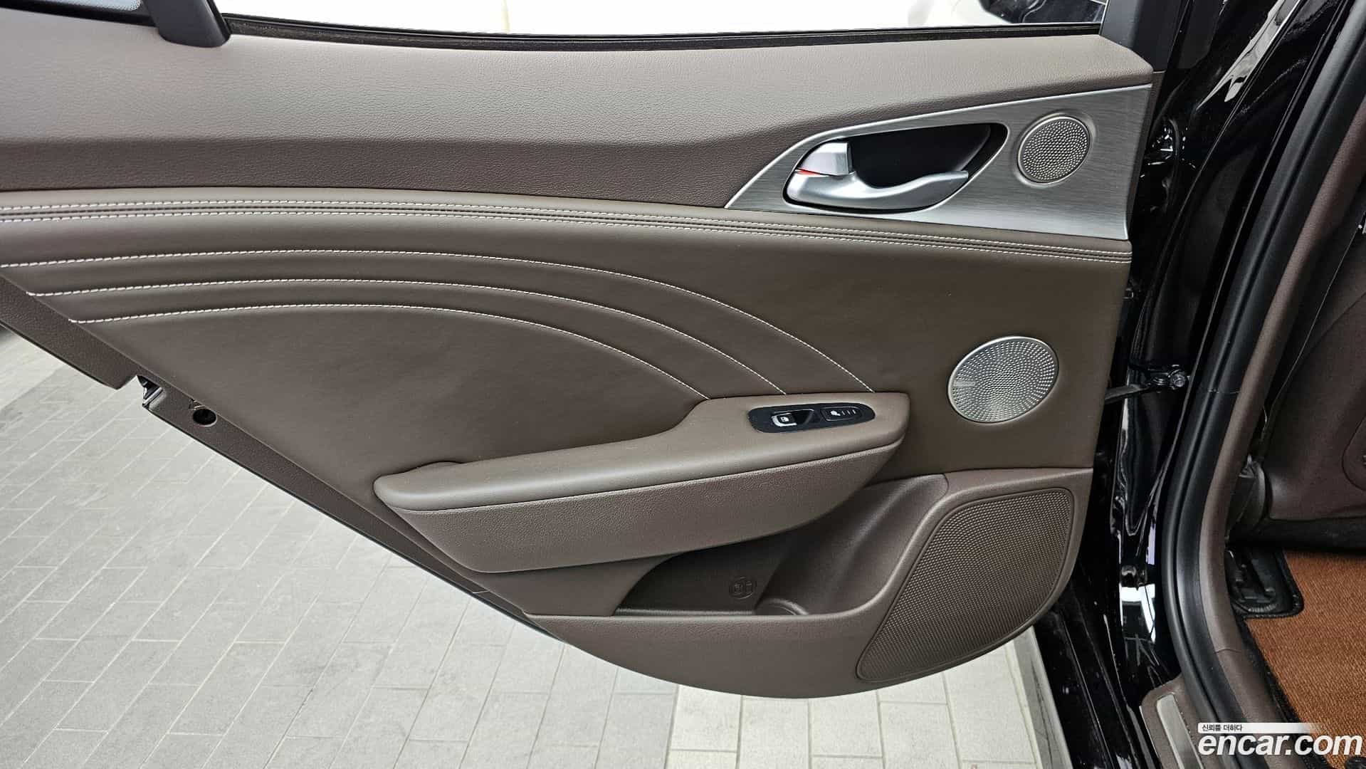 Stinger Kia 2021.11-INNER-035