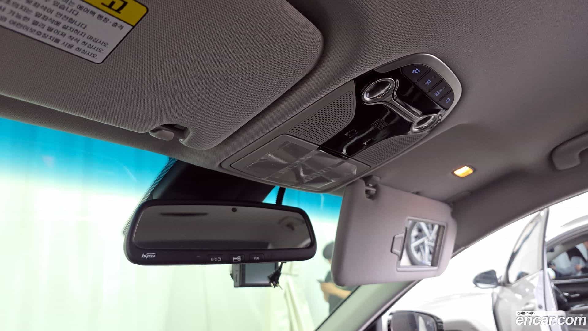 Grandeur Hyundai 2017.9-OPTION-022