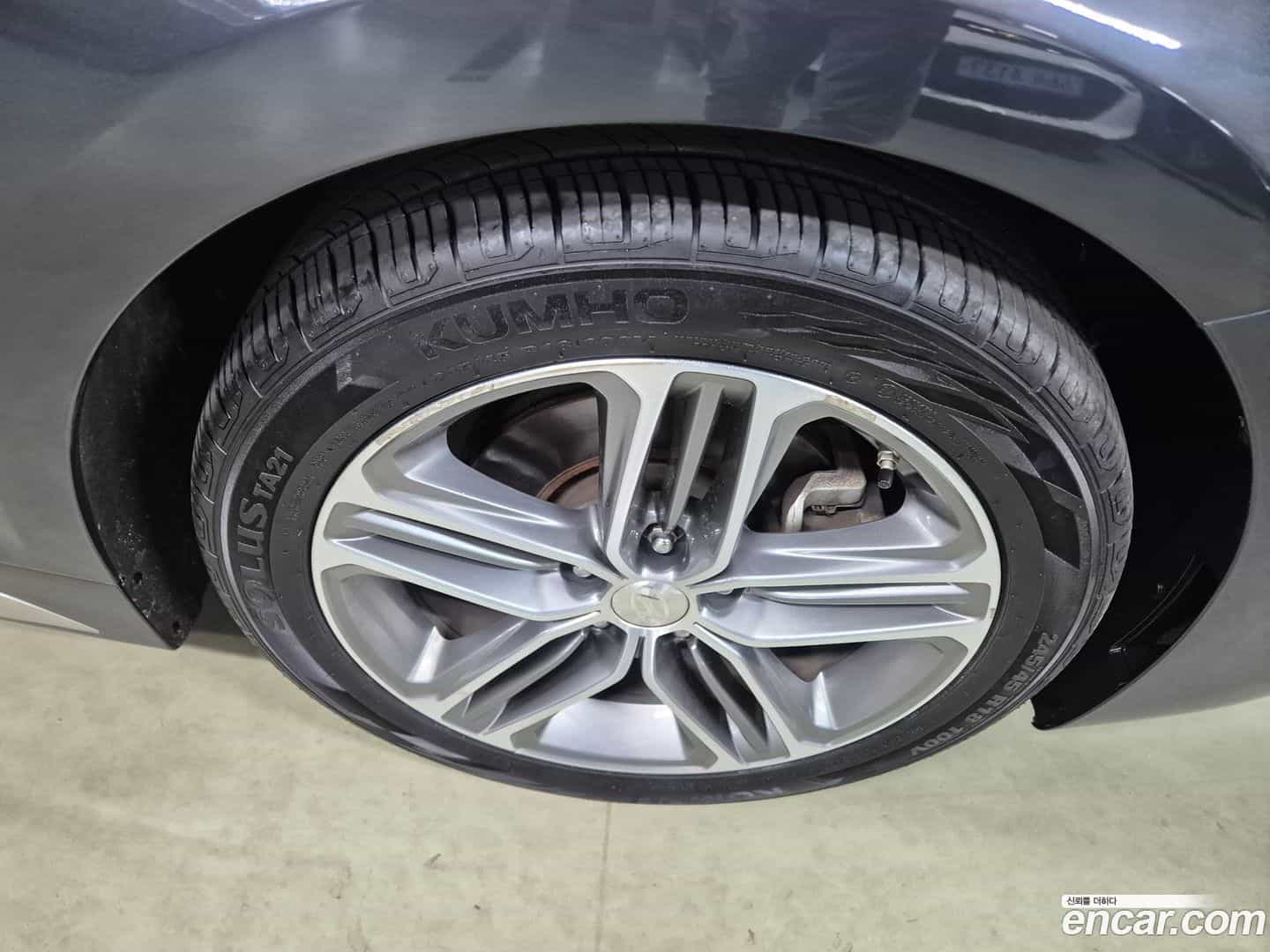 Grandeur Hyundai 2018.4-OUTER-005