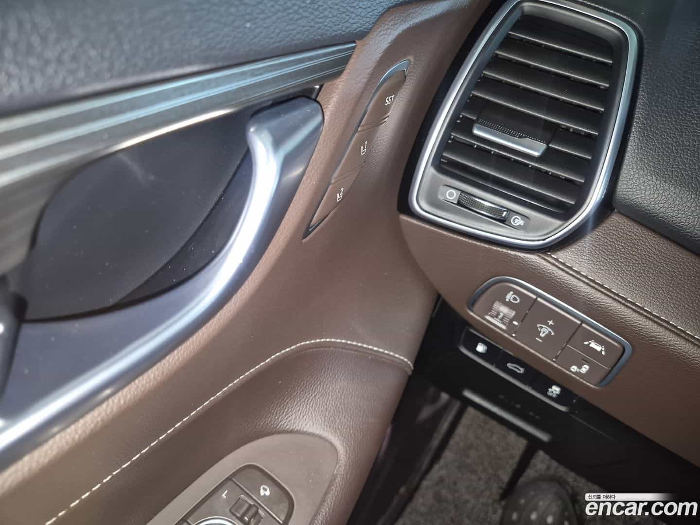 Grandeur Hyundai 2018.4-OPTION-022