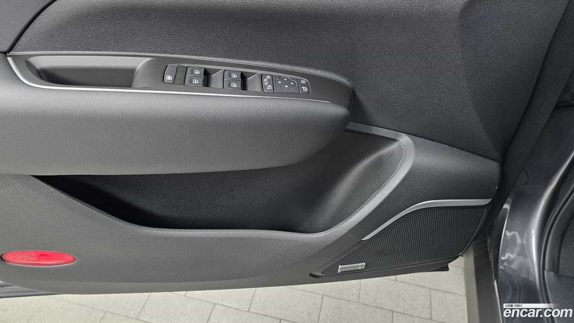 QM6 Renault Korea 2026.0-INNER-036