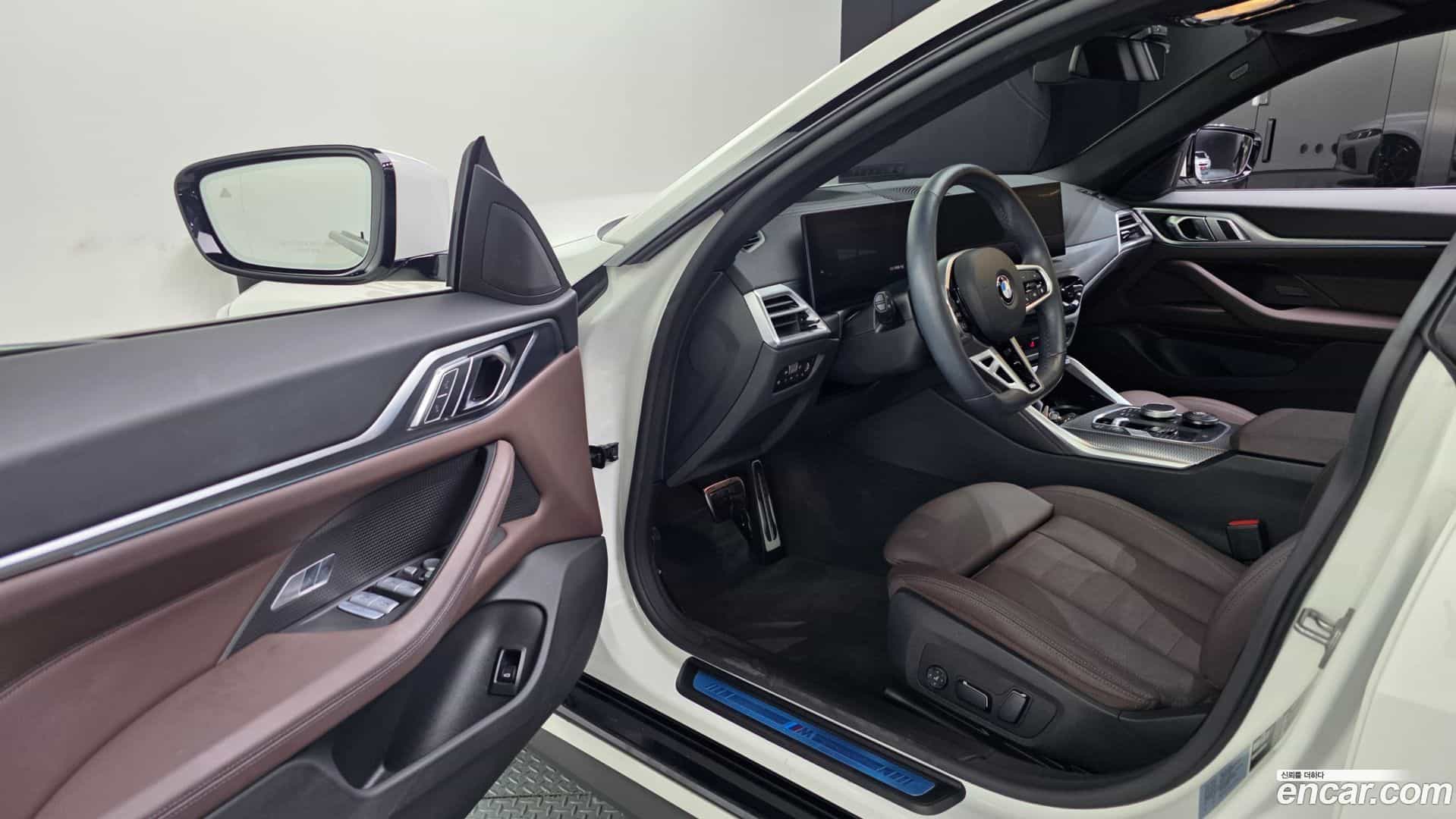 4-Series BMW 2025.4-INNER-010