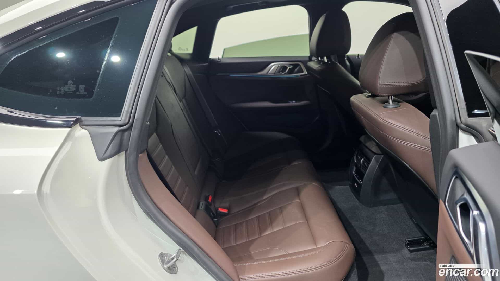 4-Series BMW 2025.4-OPTION-016