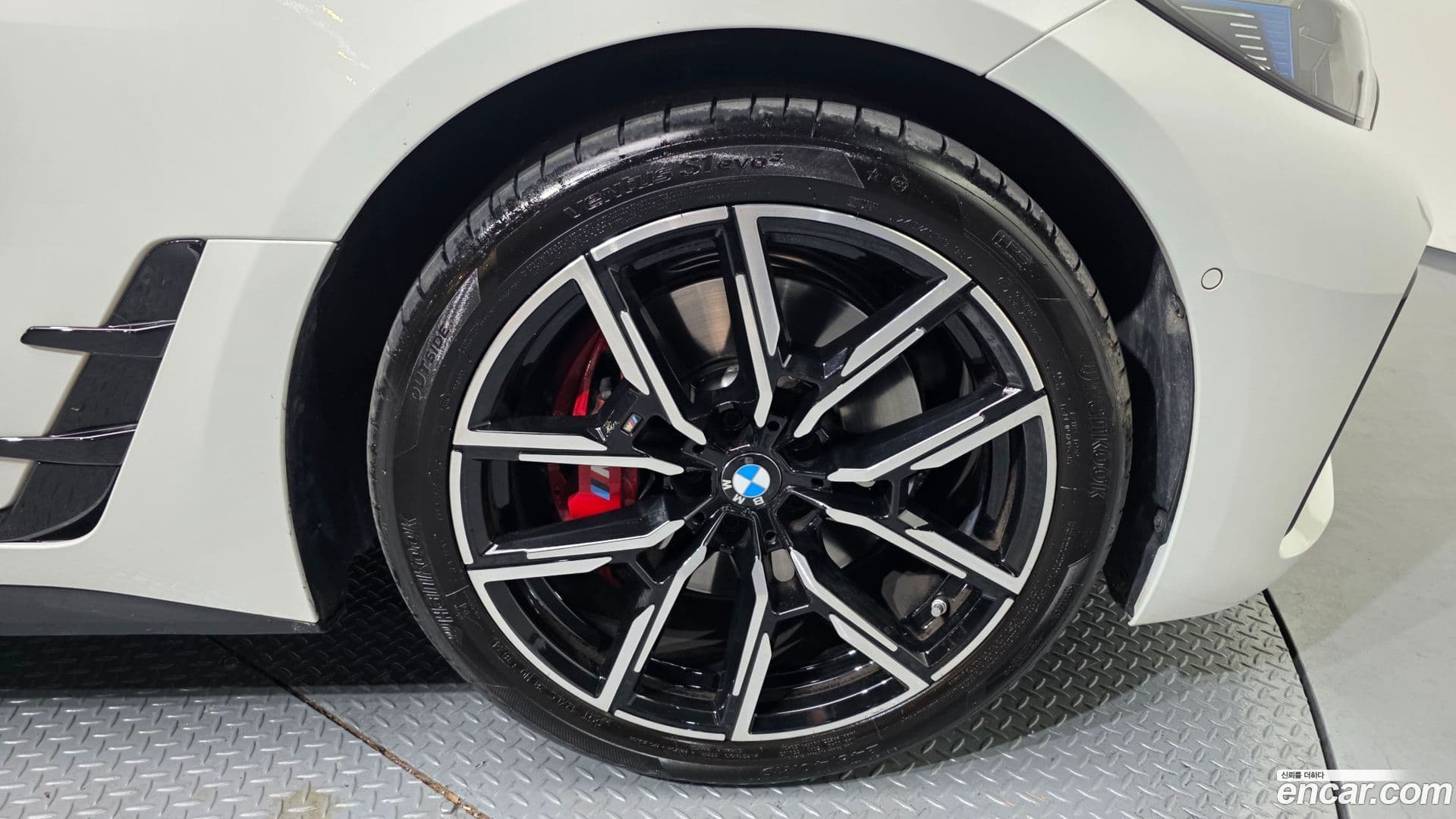 Main__Slider__Photo:4-Series BMW 2025.4-20
