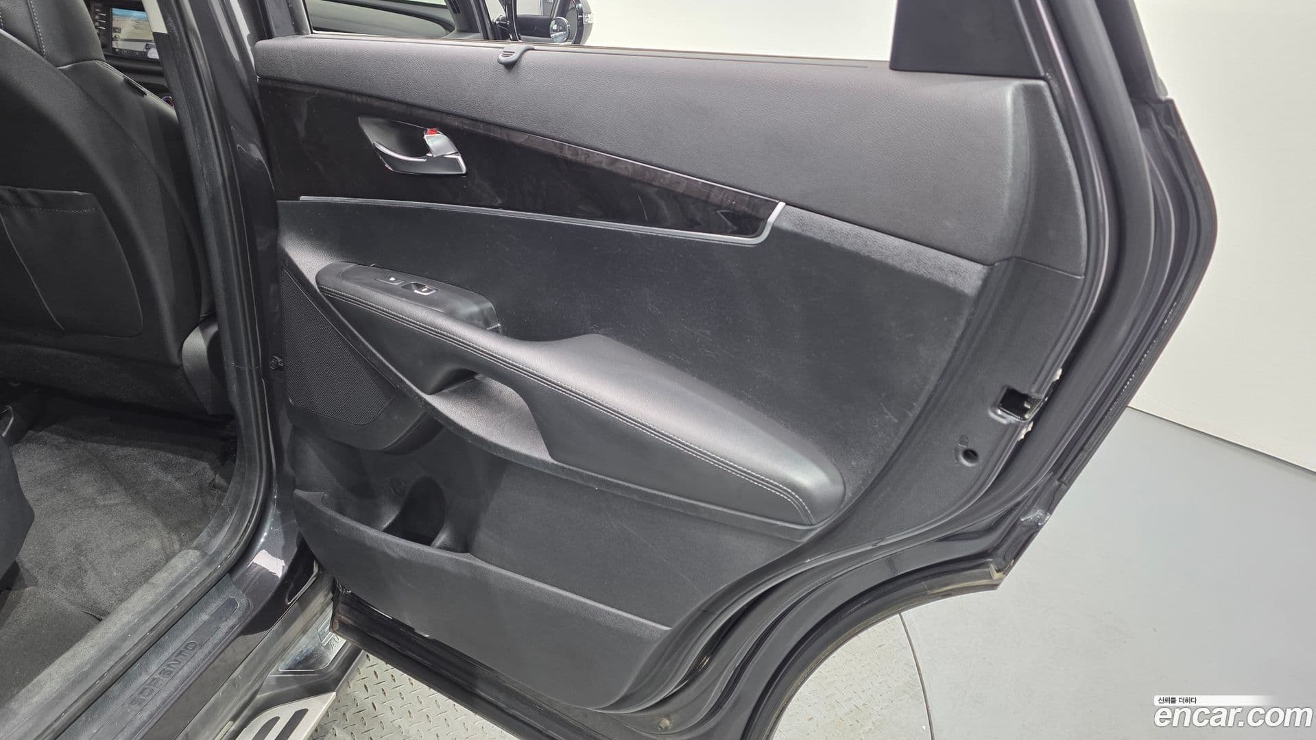 Main__Slider__Photo:Sorento Kia 2015.5-24