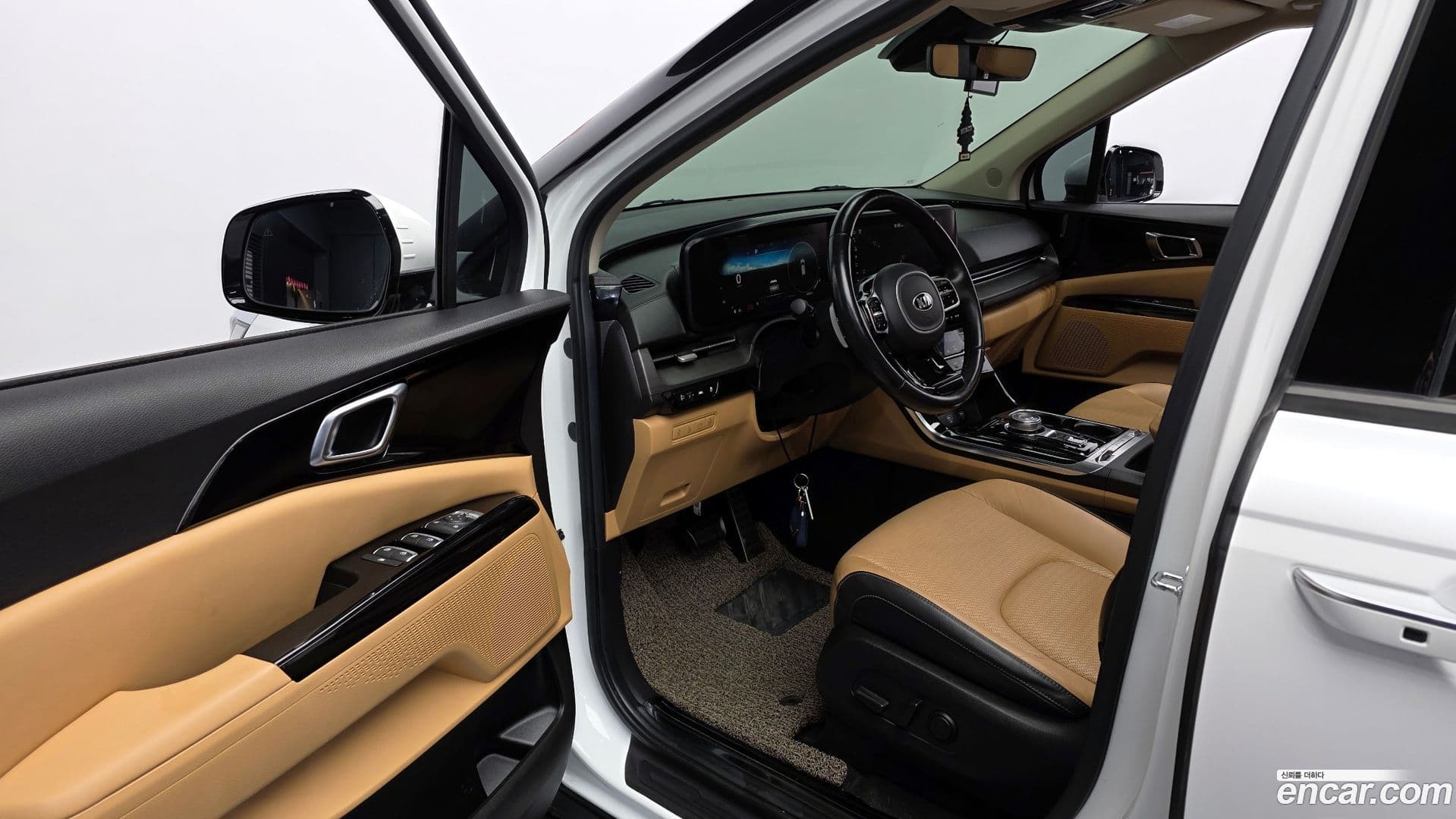 Main__Slider__Photo:Canival Kia 2020.11-9
